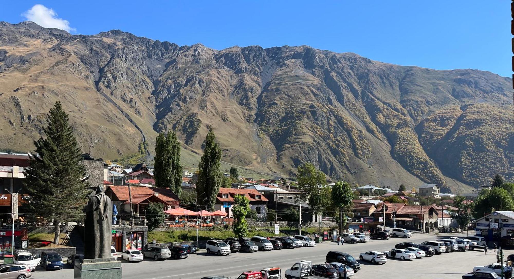 Hotel Stancia Kazbegi - City Center Eksteriør bilde