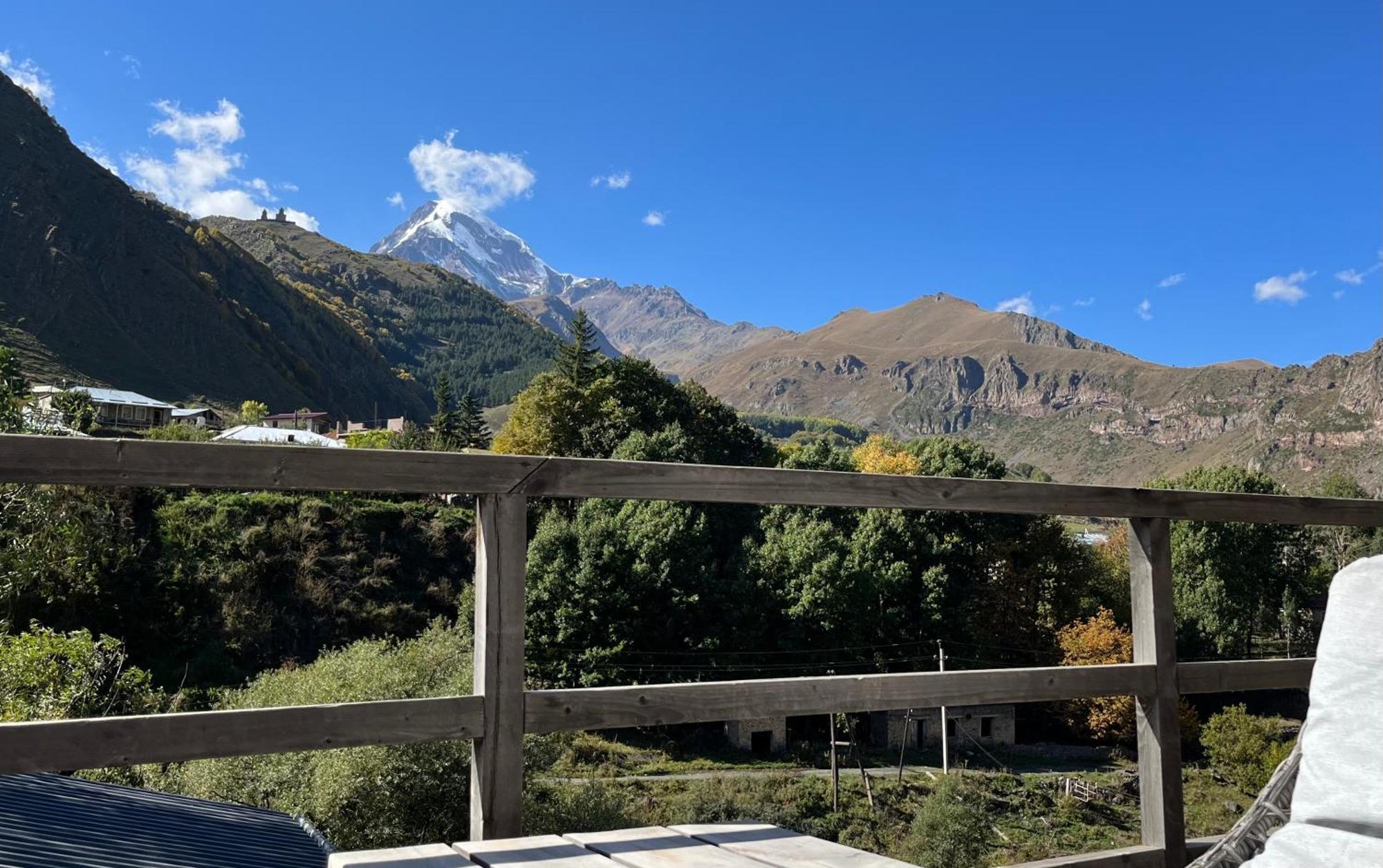Hotel Stancia Kazbegi - City Center Eksteriør bilde