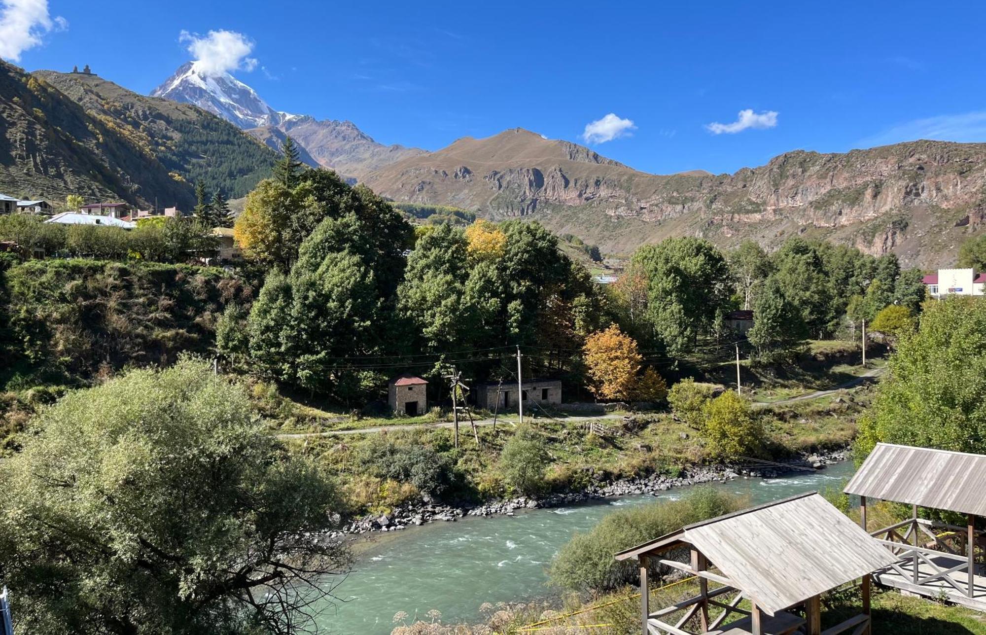Hotel Stancia Kazbegi - City Center Eksteriør bilde